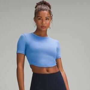 Lululemon Hold Tight Cropped T-Shirt in Blue Nile XS